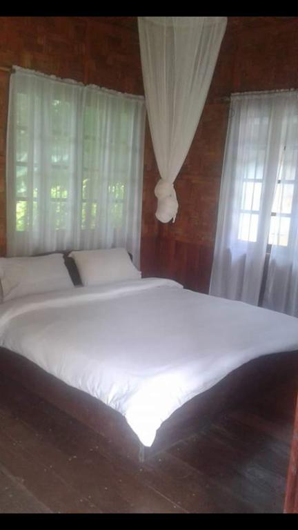 Ning Ning Guesthouse Muang Ngoi Exterior foto